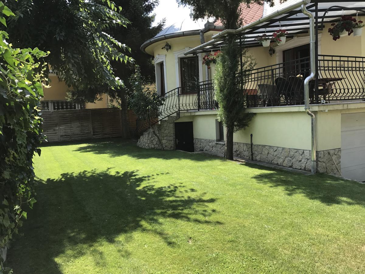 Palma Villa In City Park Budapest - Semi Suteren ภายนอก รูปภาพ