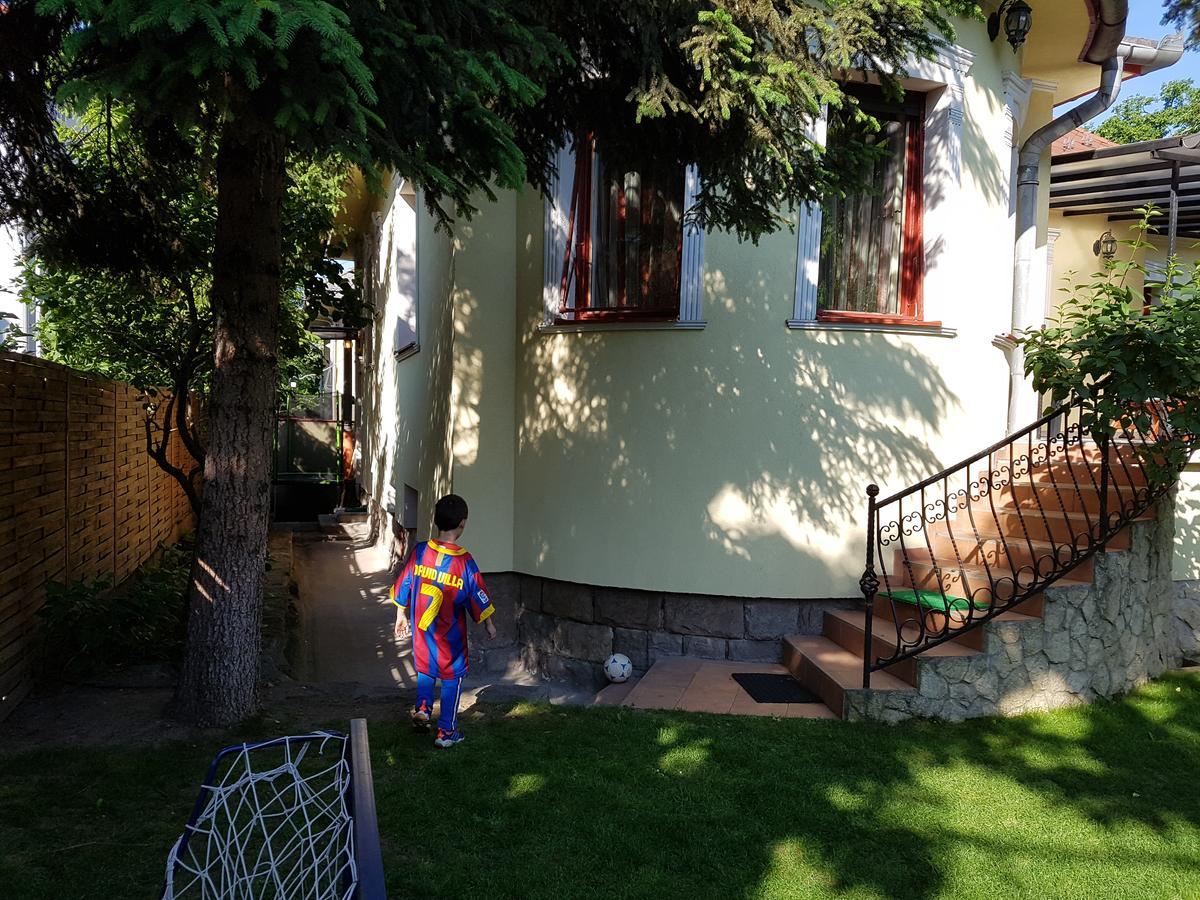 Palma Villa In City Park Budapest - Semi Suteren ภายนอก รูปภาพ