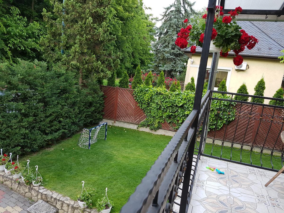 Palma Villa In City Park Budapest - Semi Suteren ภายนอก รูปภาพ