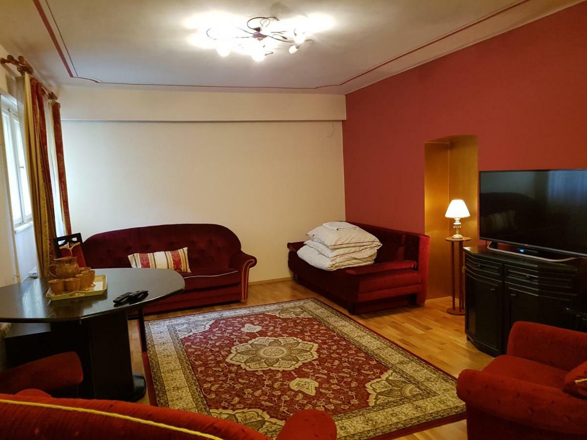 Palma Villa In City Park Budapest - Semi Suteren ภายนอก รูปภาพ